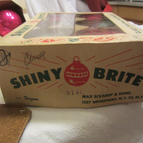 VTG SHINY BRITE ORNAMENTS, 2 BOXES, 3.5'' BALL, GLASS ORNAMENTS - Picture 7 of 11
